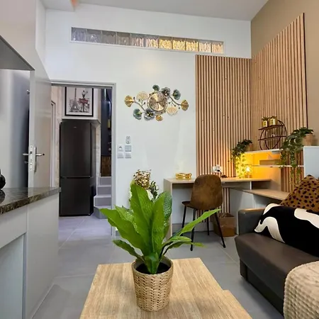 Charming In Center Metro 6 Glaciere & M7 Les Gobelins Apartment Paris