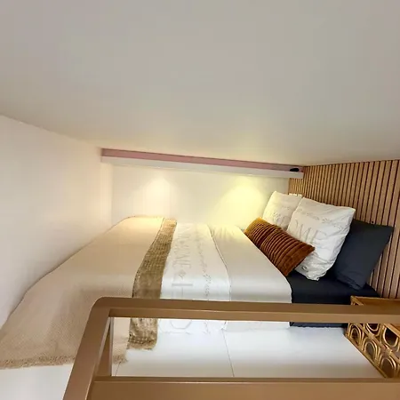 Charming In Center Metro 6 Glaciere & M7 Les Gobelins Apartment *